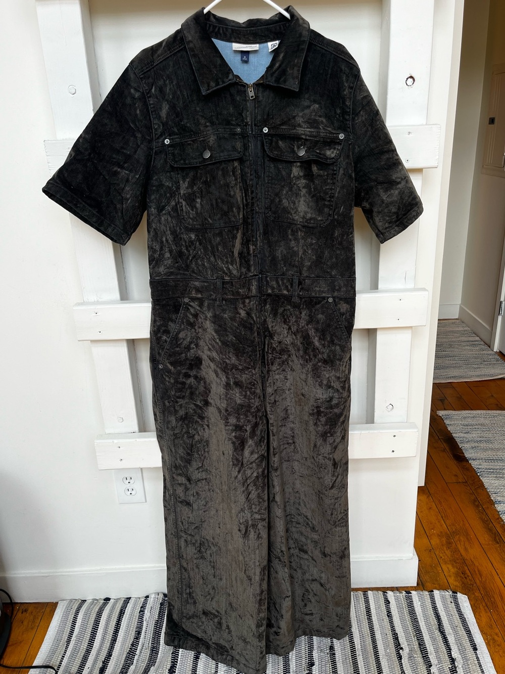 Universal Thread Olive Green Short-Sleeve Crushed Velvet Jumpsuit